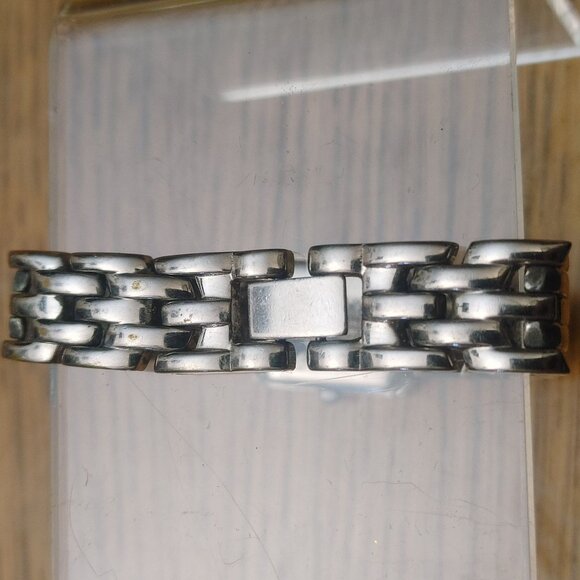 Citizen Silver Tone Quartz Watch Vintage Rectangular Face Roman Numerals Metal main image 13